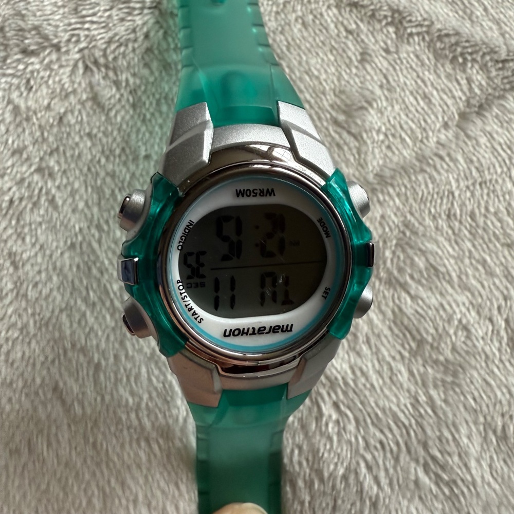 Timex Women’s Marathon T5K817 Digital Sport Watch - Picture 2 of 3